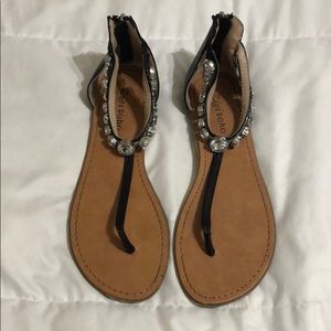 black diamond sandals